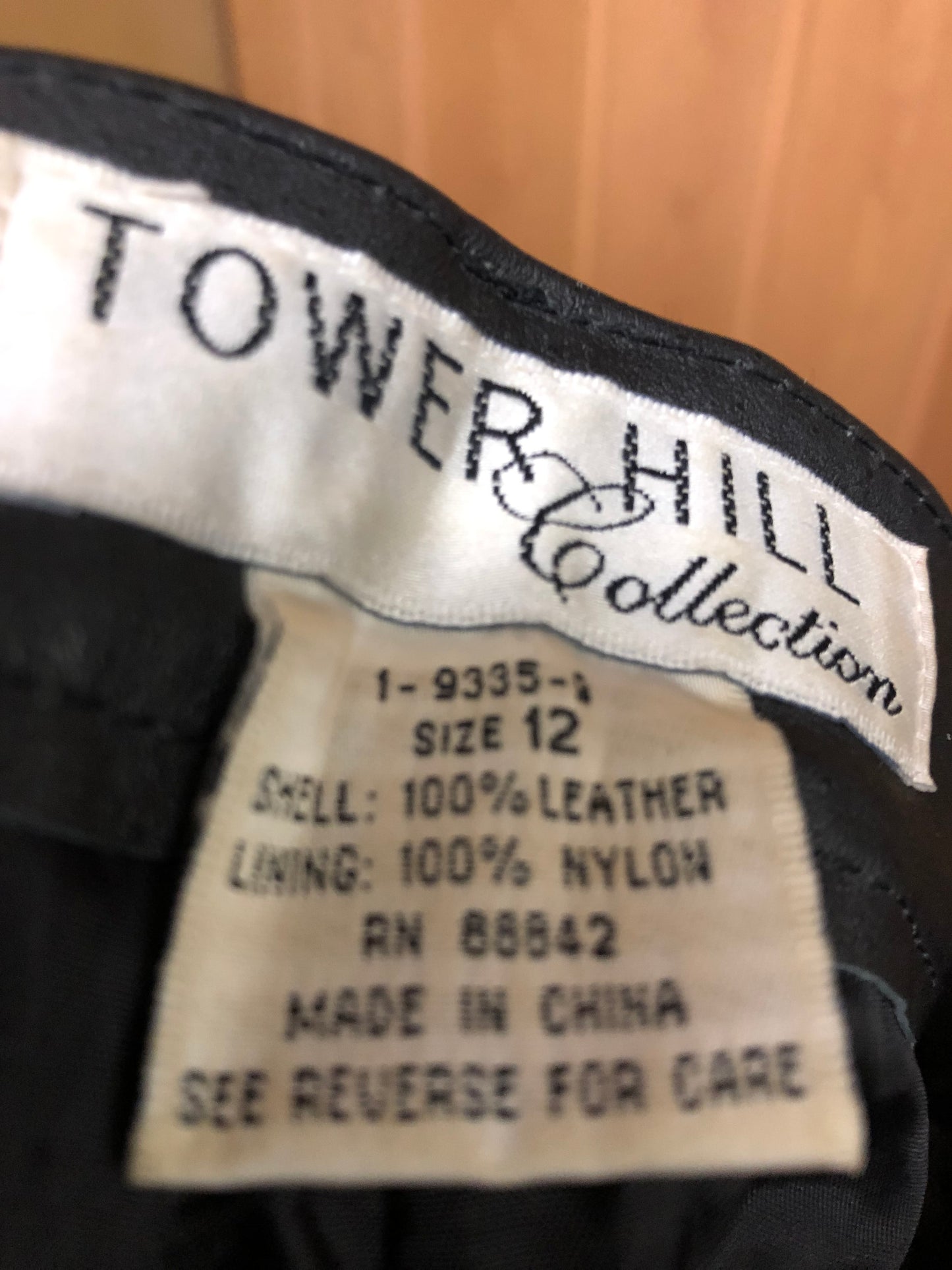Woman 100% Leather Jean Pants 100% Nylon Lining Size 12 Color Black