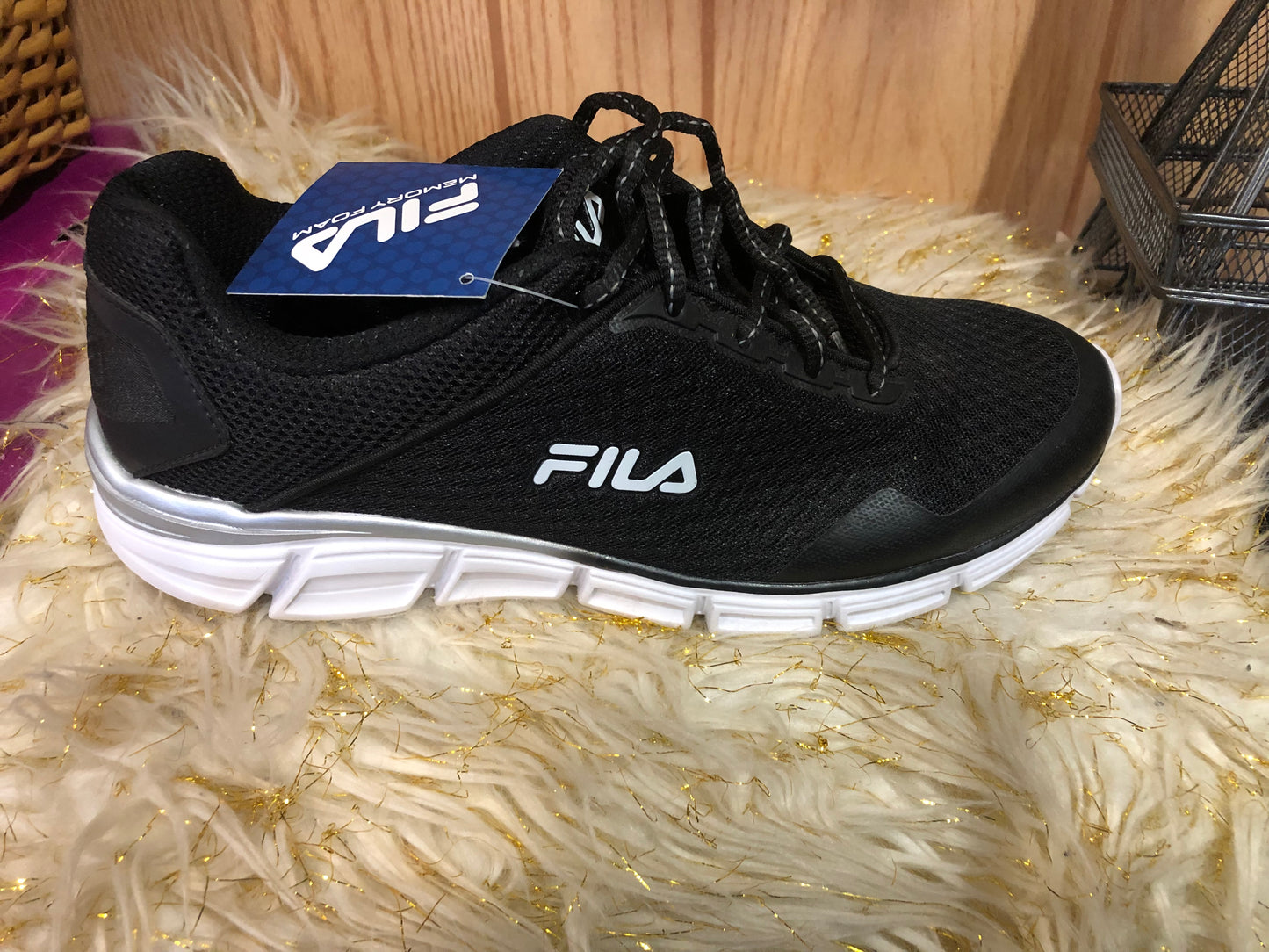 Men Fila Sneakers Shoes Size 9.5Black/Gray (Back In Stock) Also In Black/White(SALE)"Fathers Day Sale Going On Now.