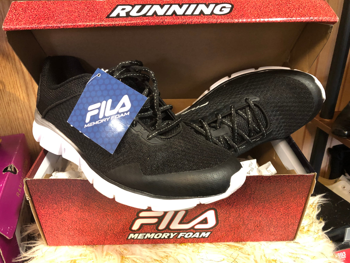 Men Fila Sneakers Shoes Size 9.5Black/Gray (Back In Stock) Also In Black/White(SALE)"Fathers Day Sale Going On Now.