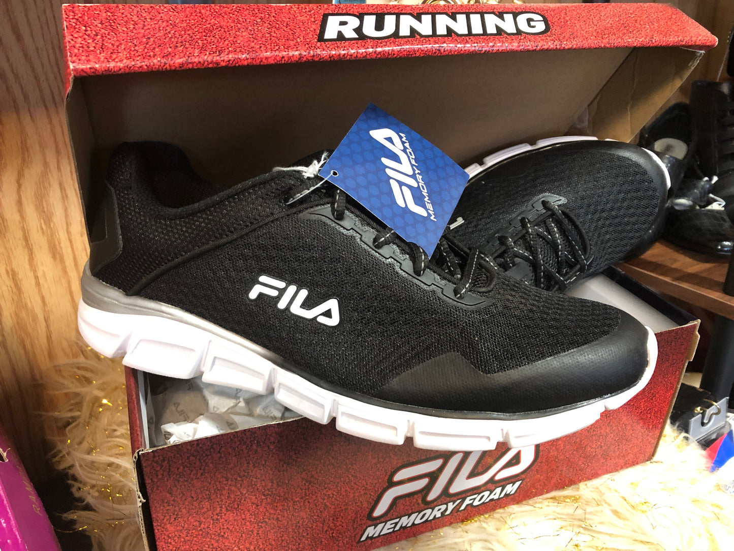 Men Fila Sneakers Shoes Size 9.5Black/Gray (Back In Stock) Also In Black/White(SALE)"Fathers Day Sale Going On Now.
