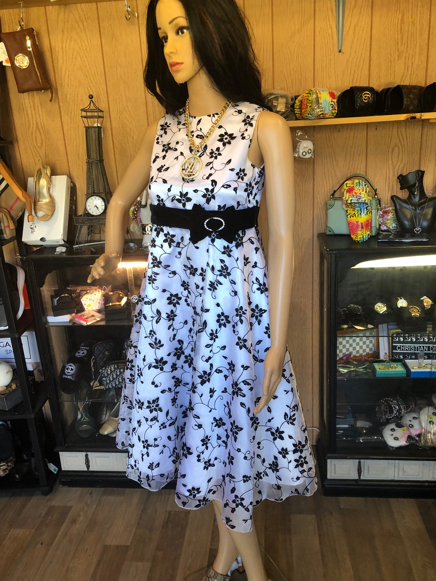 Young Girls Fashion Dress Size 12 Colors Black/White (ON SALE)