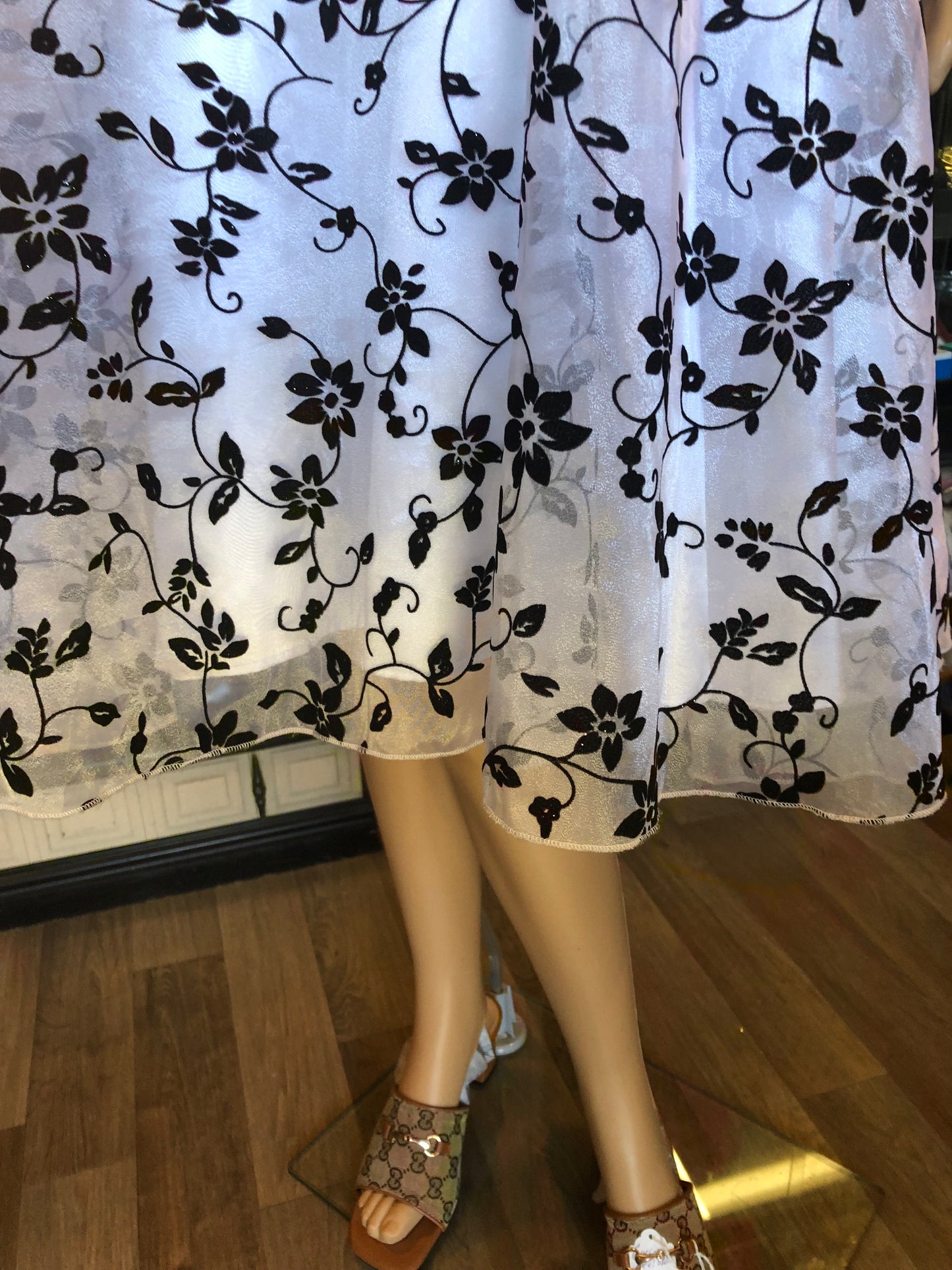 Young Girls Fashion Dress Size 12 Colors Black/White (ON SALE)