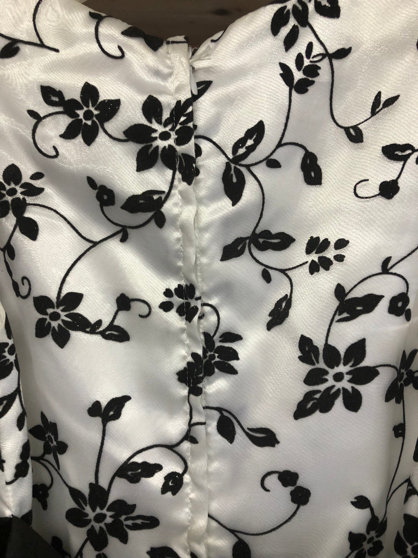 Young Girls Fashion Dress Size 12 Colors Black/White (ON SALE)