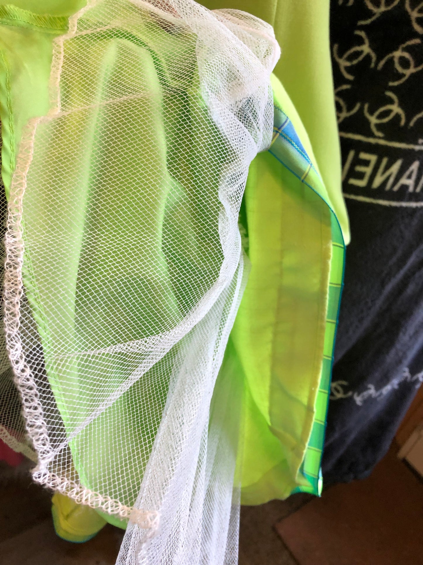 Girls T-Strap Dress Size 5 By: Bonnie Jean Color Pale Green