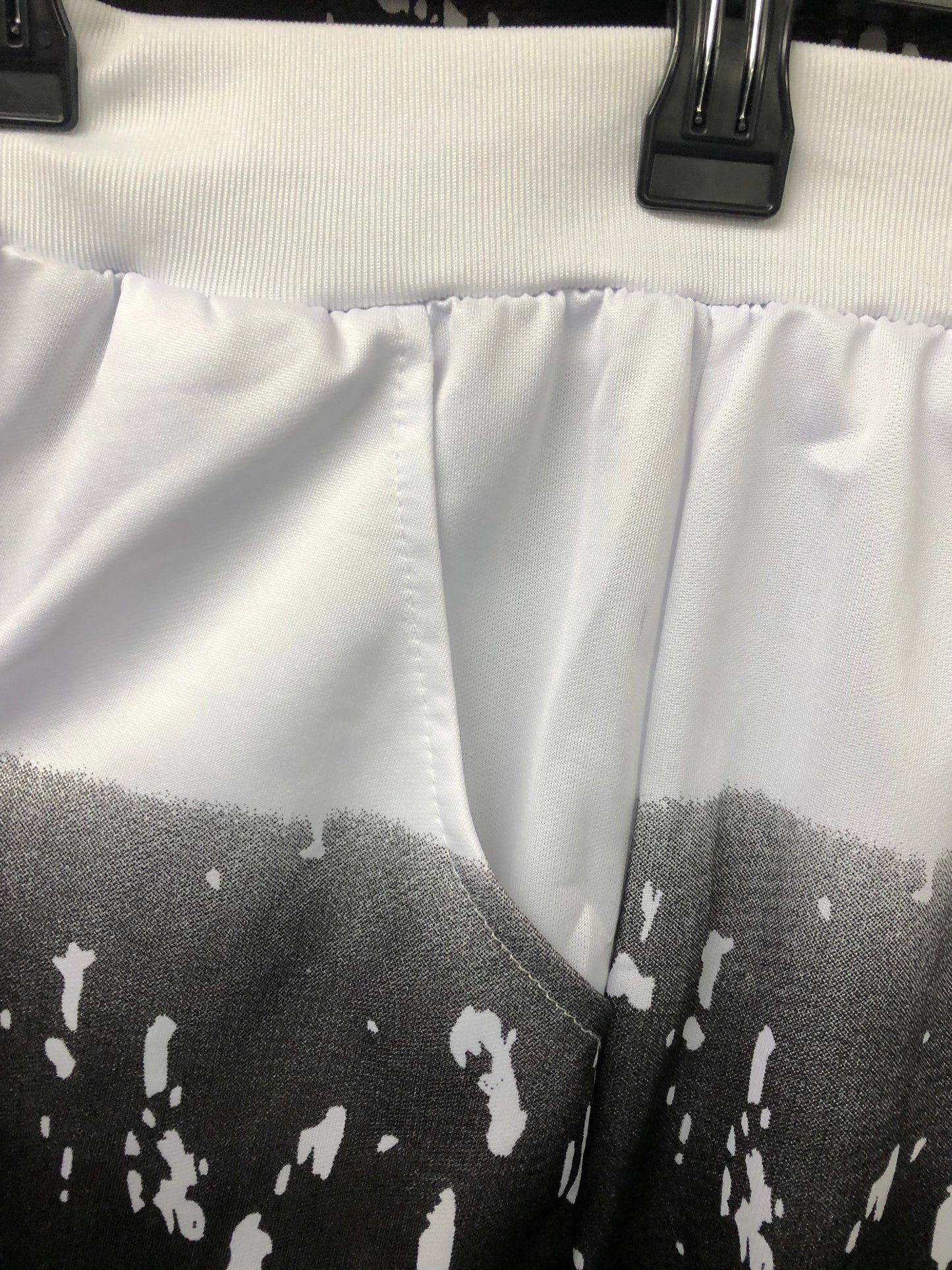 Men Fashiom 2Piece Short Set Size 2XL Black/White Drip"On Sale Now"