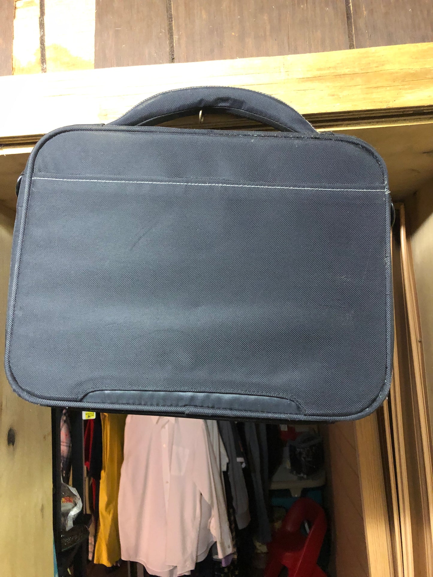 Clucth/Crossbody Padded Lab Top/Ipad Logic Case Double Zip Color Black