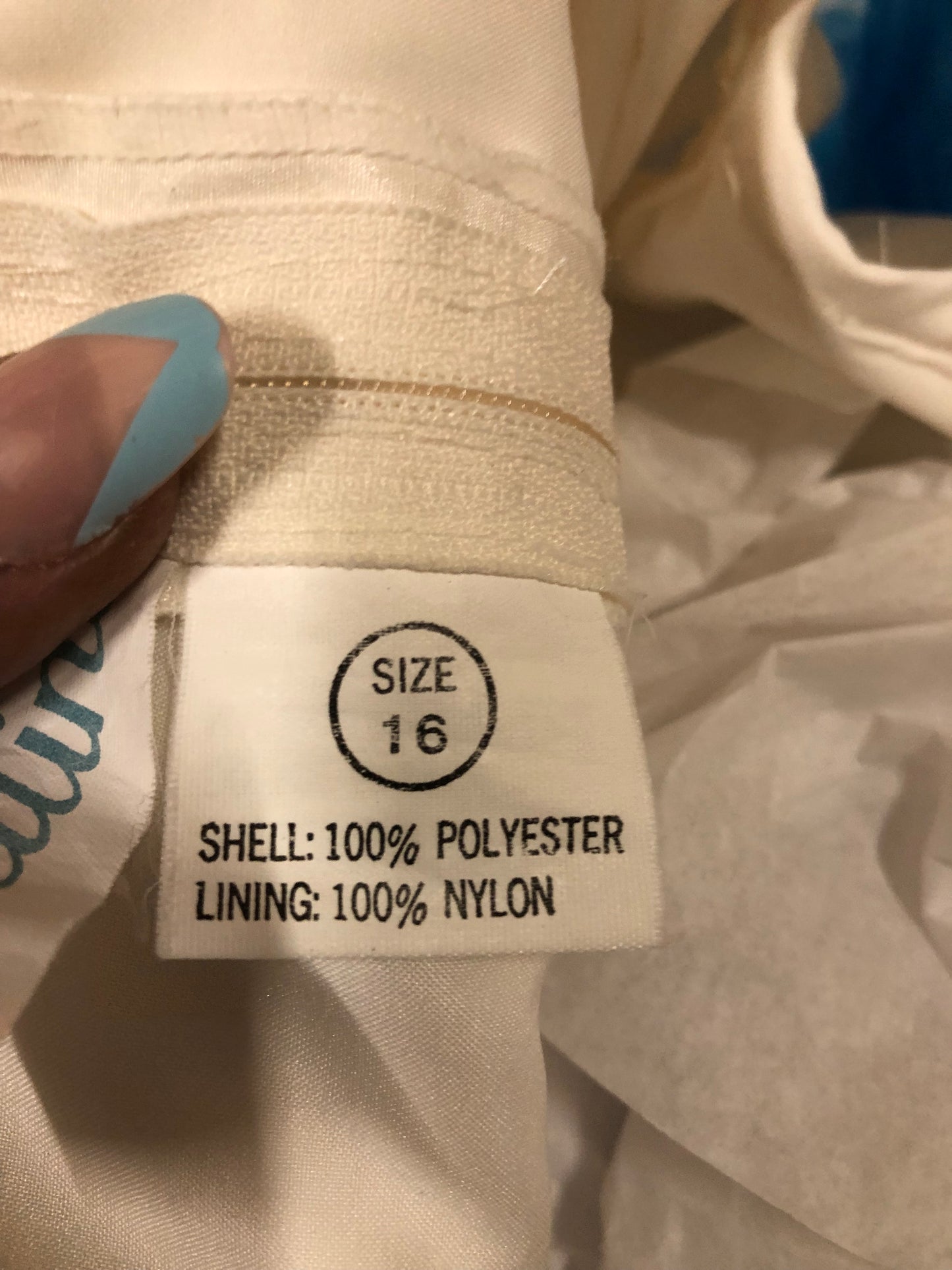 Salina Bridal Wedding Gown Size 16 Color Off White