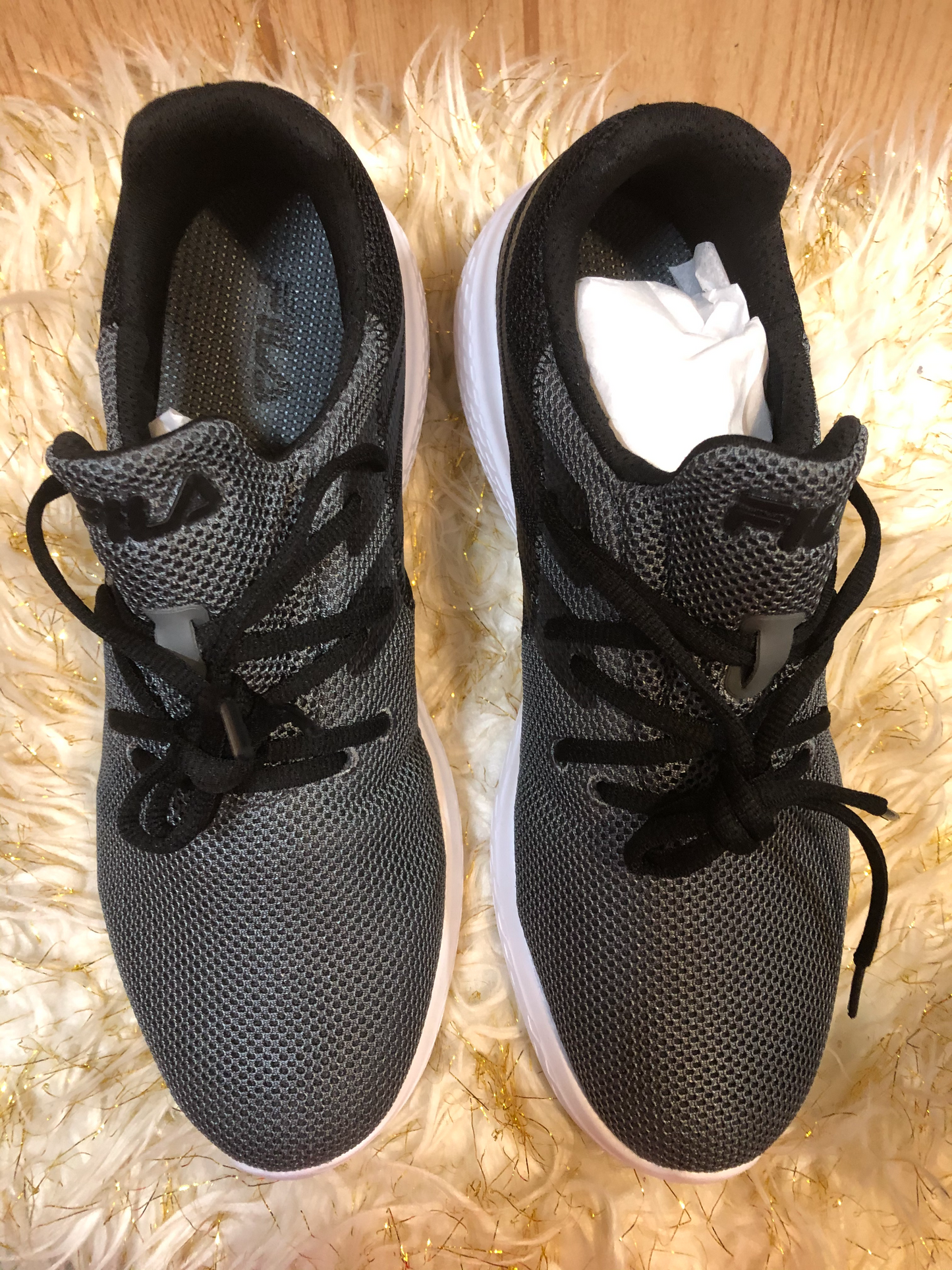 Men Fila Sneakers Shoes Size 9.5Black/Gray (Back In Stock) Also In Black/White(SALE)"Fathers Day Sale Going On Now.