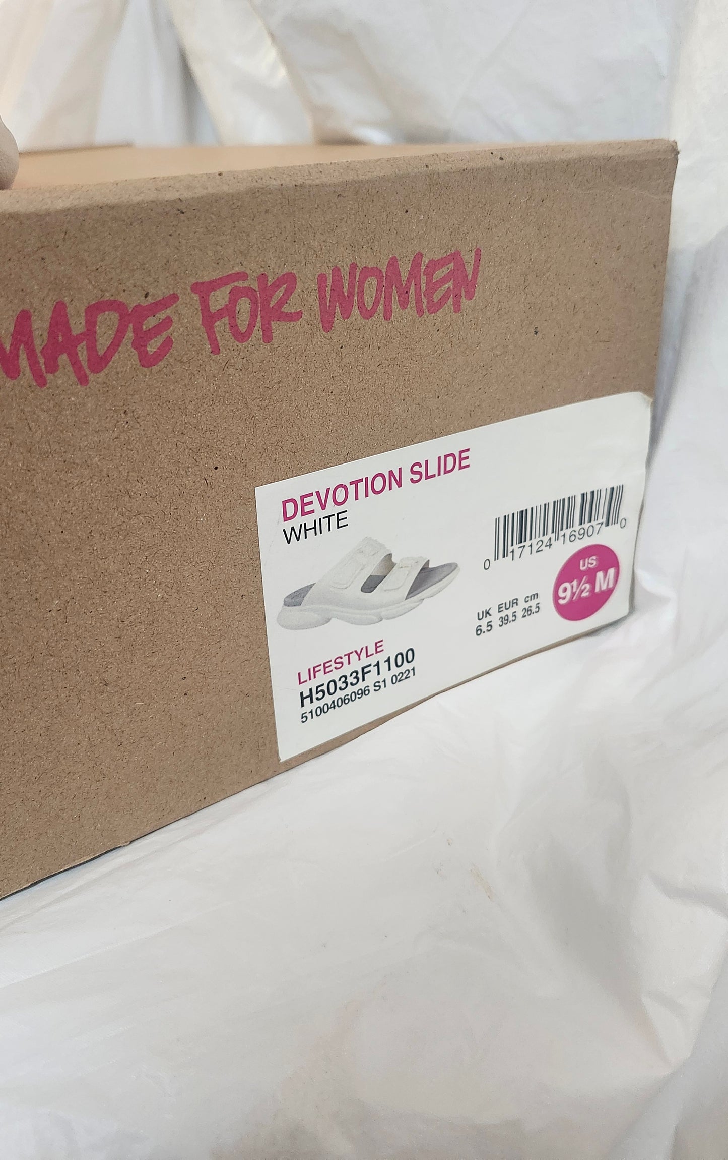 Made for women Devotion Slide By Ryka Size 9.5 Color White 'New Arrival"