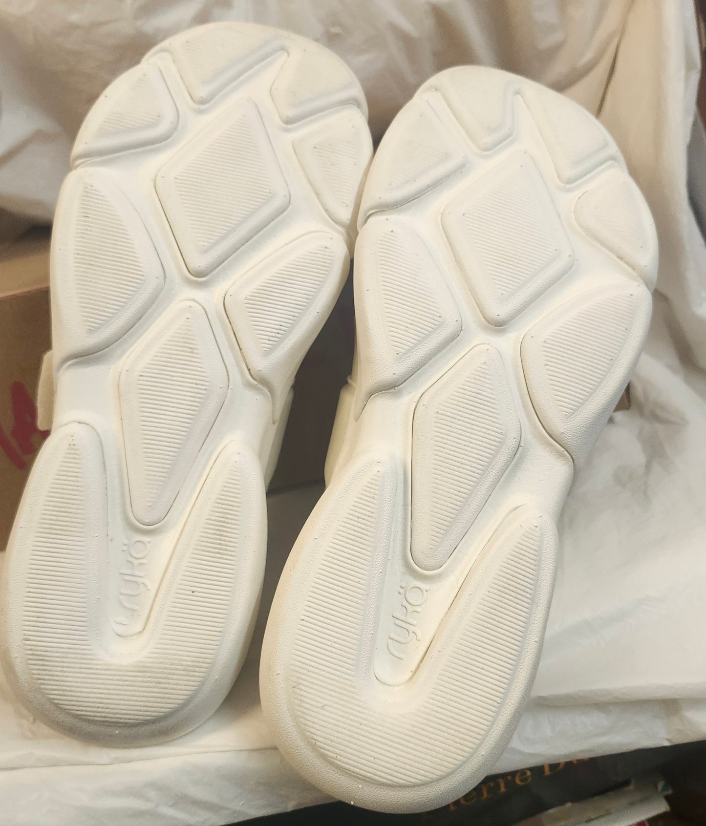 Made for women Devotion Slide By Ryka Size 9.5 Color White 'New Arrival"