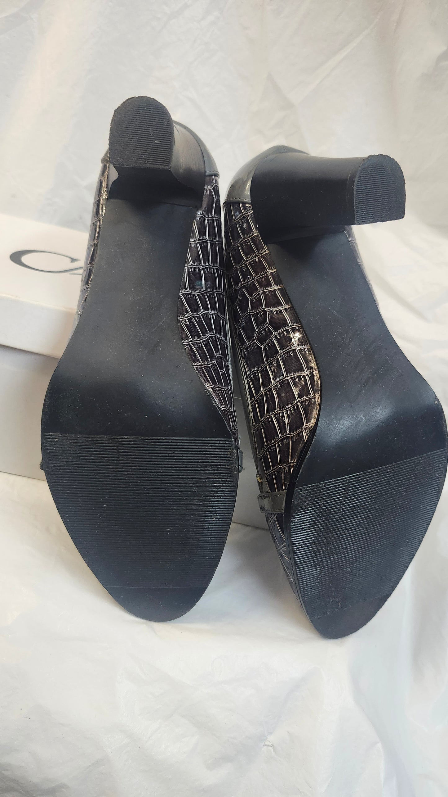 Womans Dress Heels Size 7M ColorMix Gray/Croco Block Heel Slip On Pre-Owned