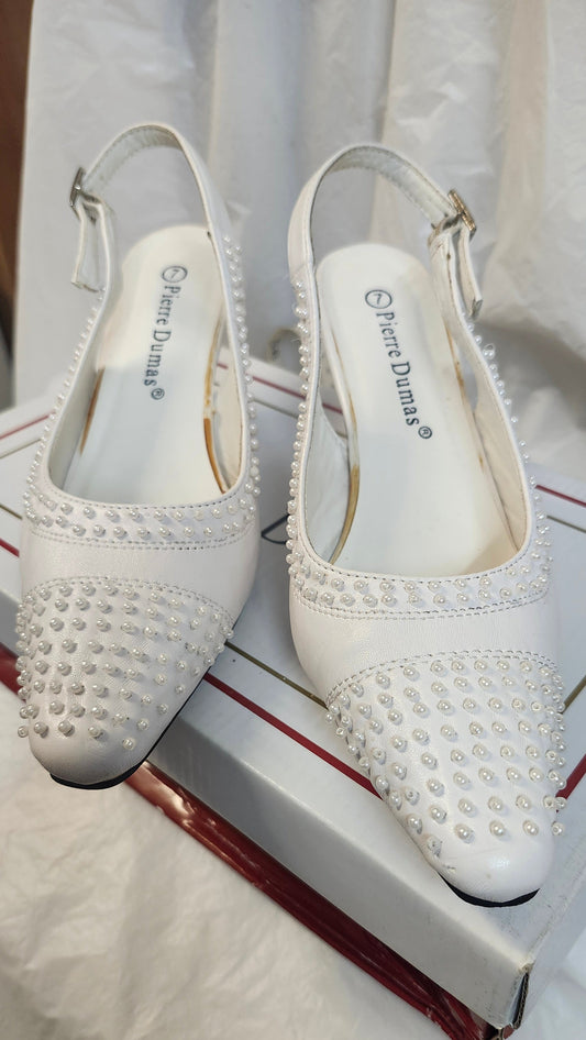 Womens White Slingback Silhouett Shoe Size 7M Color White/Pearls "New Arrival"