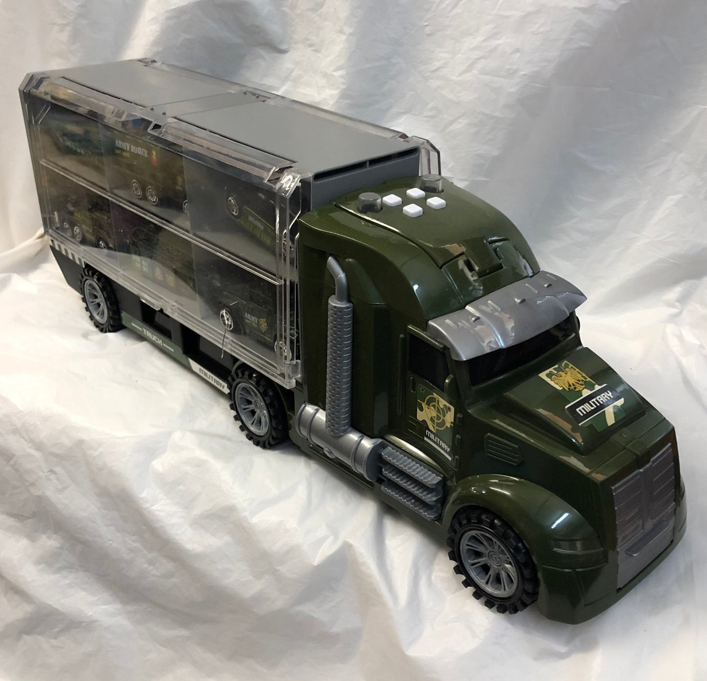 Military Carrier Truck Vehicle Toy Set  With Sound/Flashing Lights Ages 3&Up/ "New Arrival""