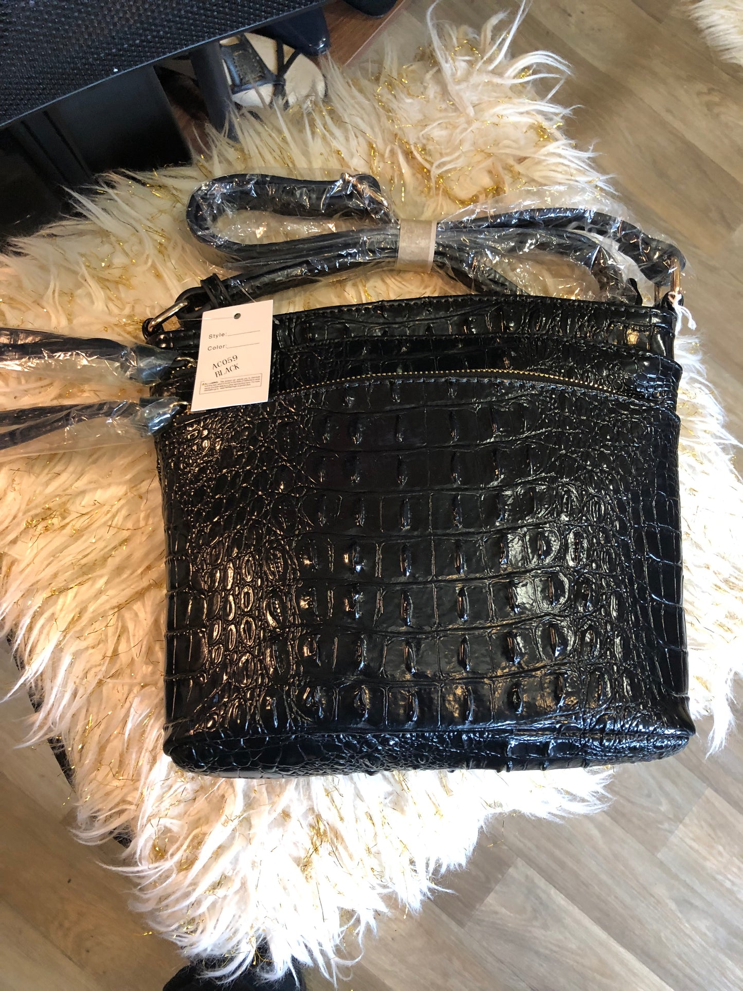 Woman Croc Crossbody Bag Color Black Great "New Arrival" Just In Time For Mother's Day