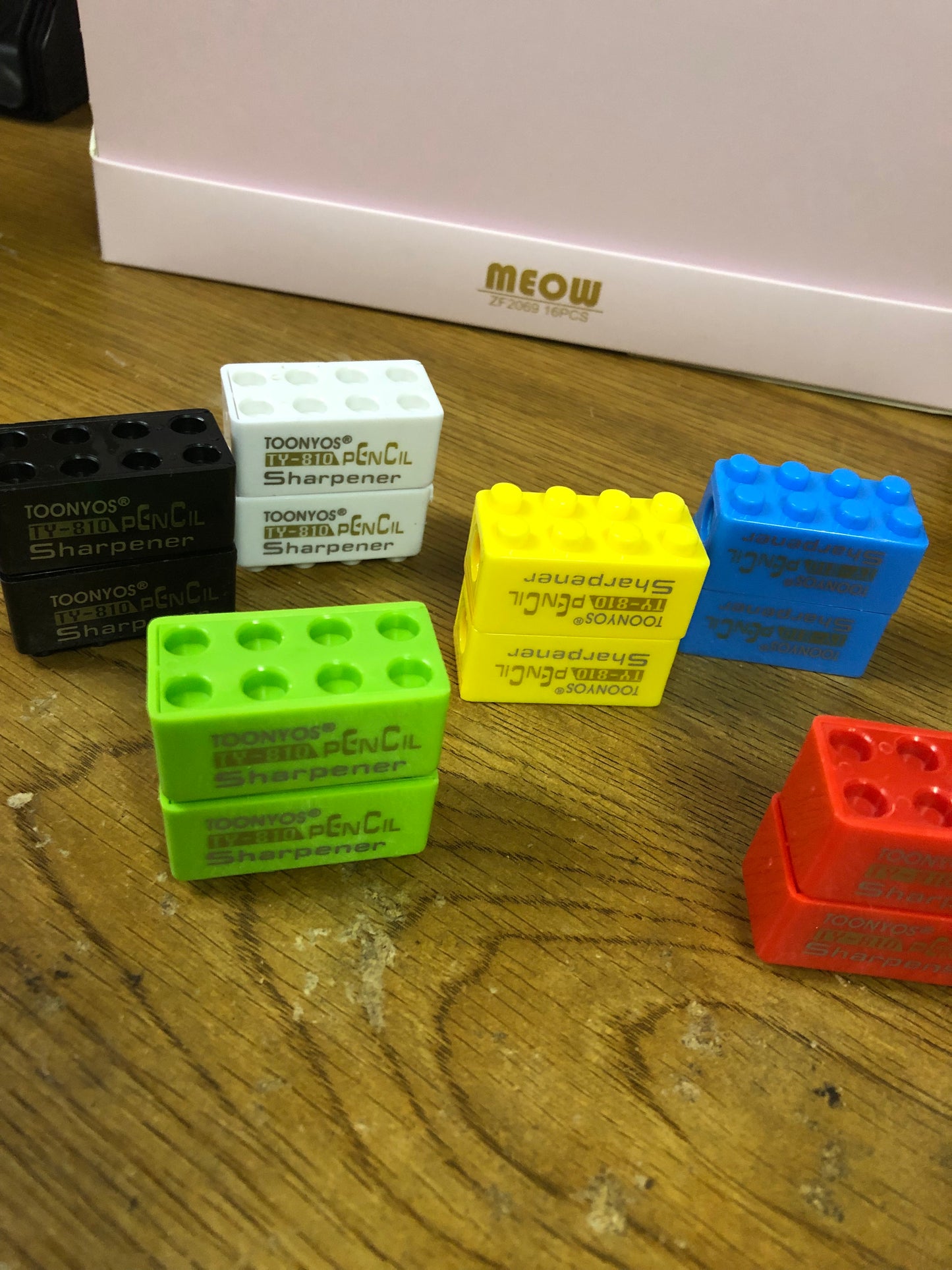6pcs Creative Cute Cartoon Toy Building Blocks Plastic Pencil Sharpener Children Student Stationery (Random Color) "New Arrival"