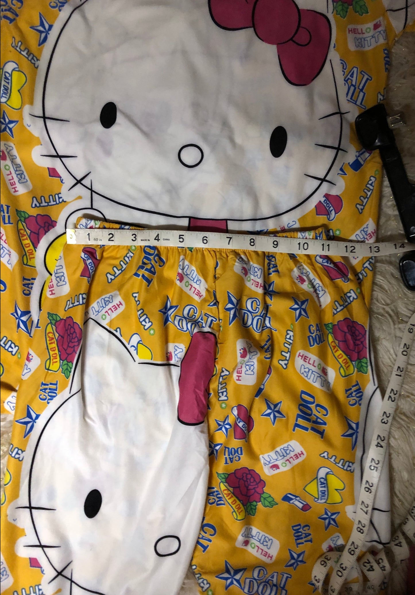 Girls 2 Pic.  Hello Kitty Set "New Arrival" Size Med/Large