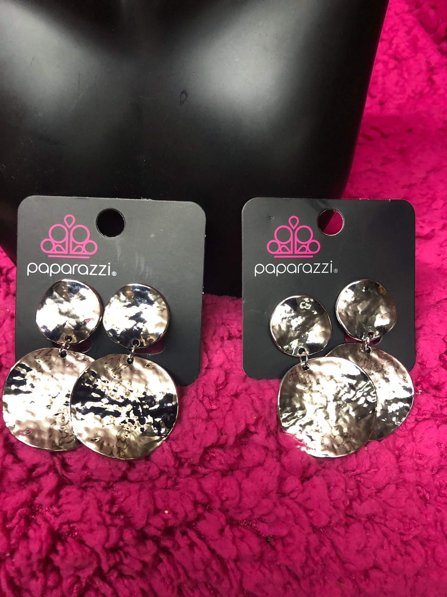 Woman Fashion Paparazzi Clip On Earings In The Color Silver
