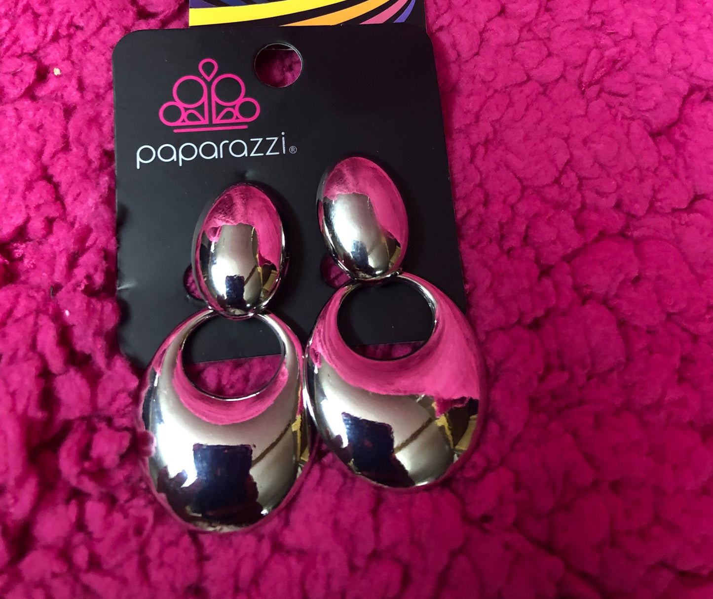 Woman Fashion Paparazzi Clip On Earings In The Color Silver