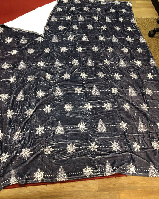 Christmas Throw Blanket Multi/Blue Snow Flakes Design Size 80X60 New Arrival