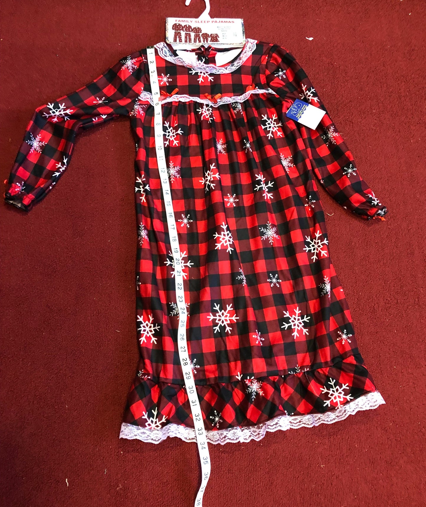 Girl Christmas Sleep Pajamas Size 7/8 color Red Great "New Arrival" Just In Time For Christmas.