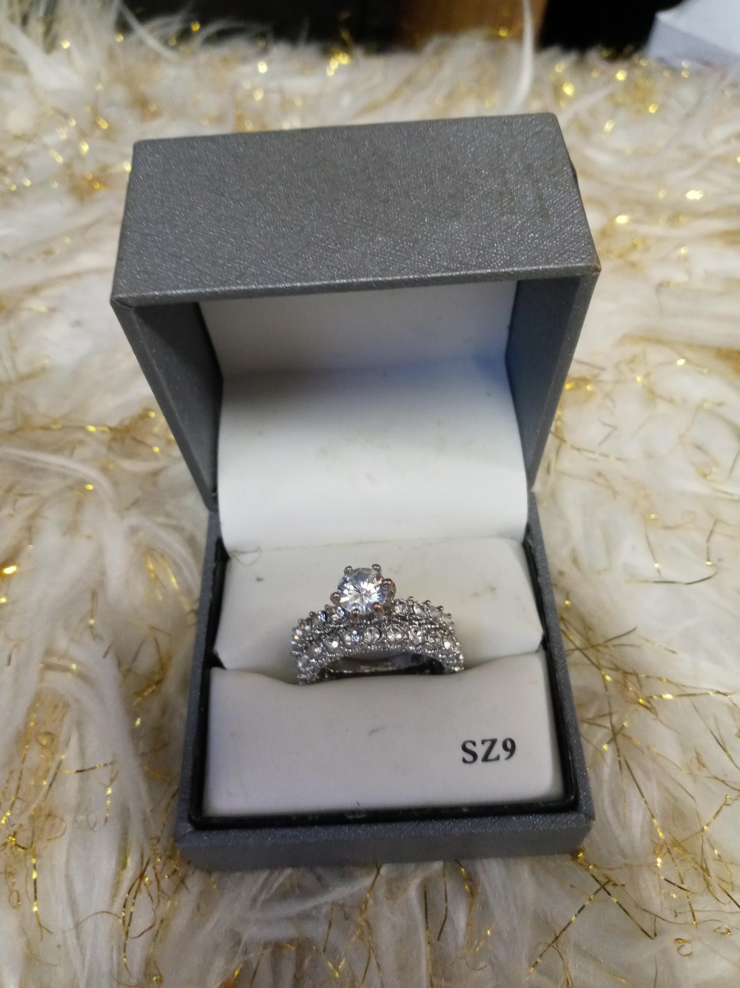Woman Fashion Cubic Zerconia Ring Set Size 9