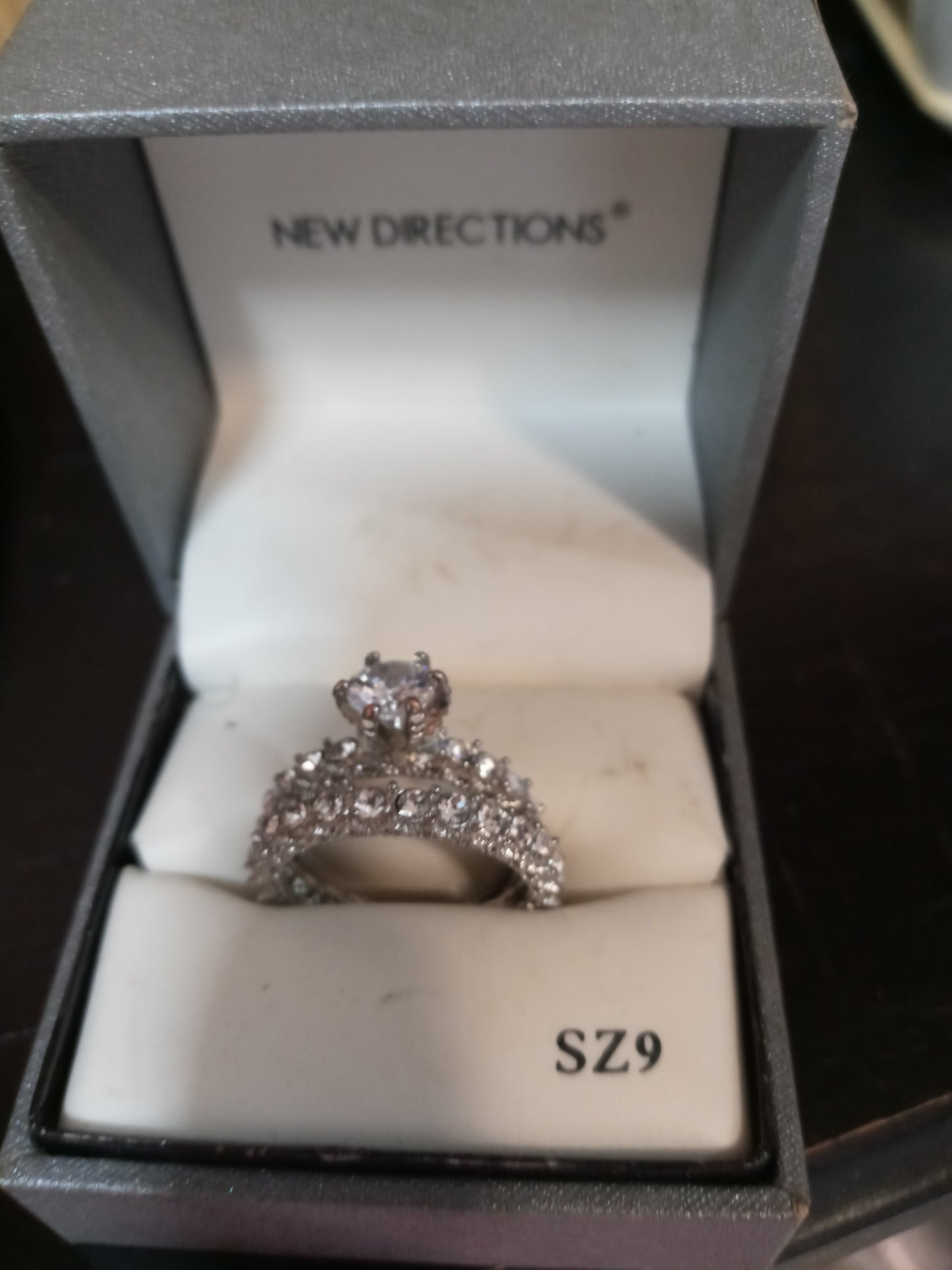 Woman Fashion Cubic Zerconia Ring Set Size 9