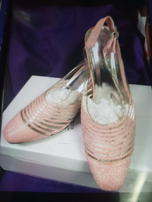 Womans Dress Pumps Size 7M Color Pink"SOLD OUT" Thanks For Your Purchase!