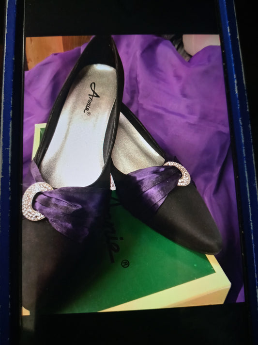 Woman Pre-Owned Pumps Blk/Purple Size 8 (Sold Out) Thanks For Your Purchase