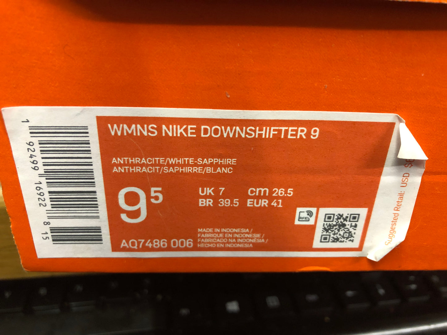 Nike Unisex Downshifter Sneakers Size 9.5."Fathers Day Sale Going On Now.