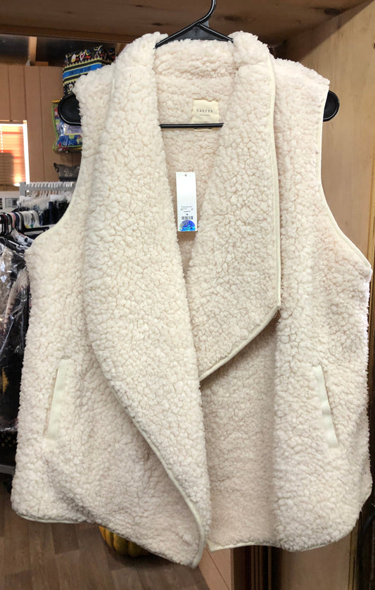 Woman Vest Size Med. Francescia's Haper Heritage Color Ivory "New Arrival"