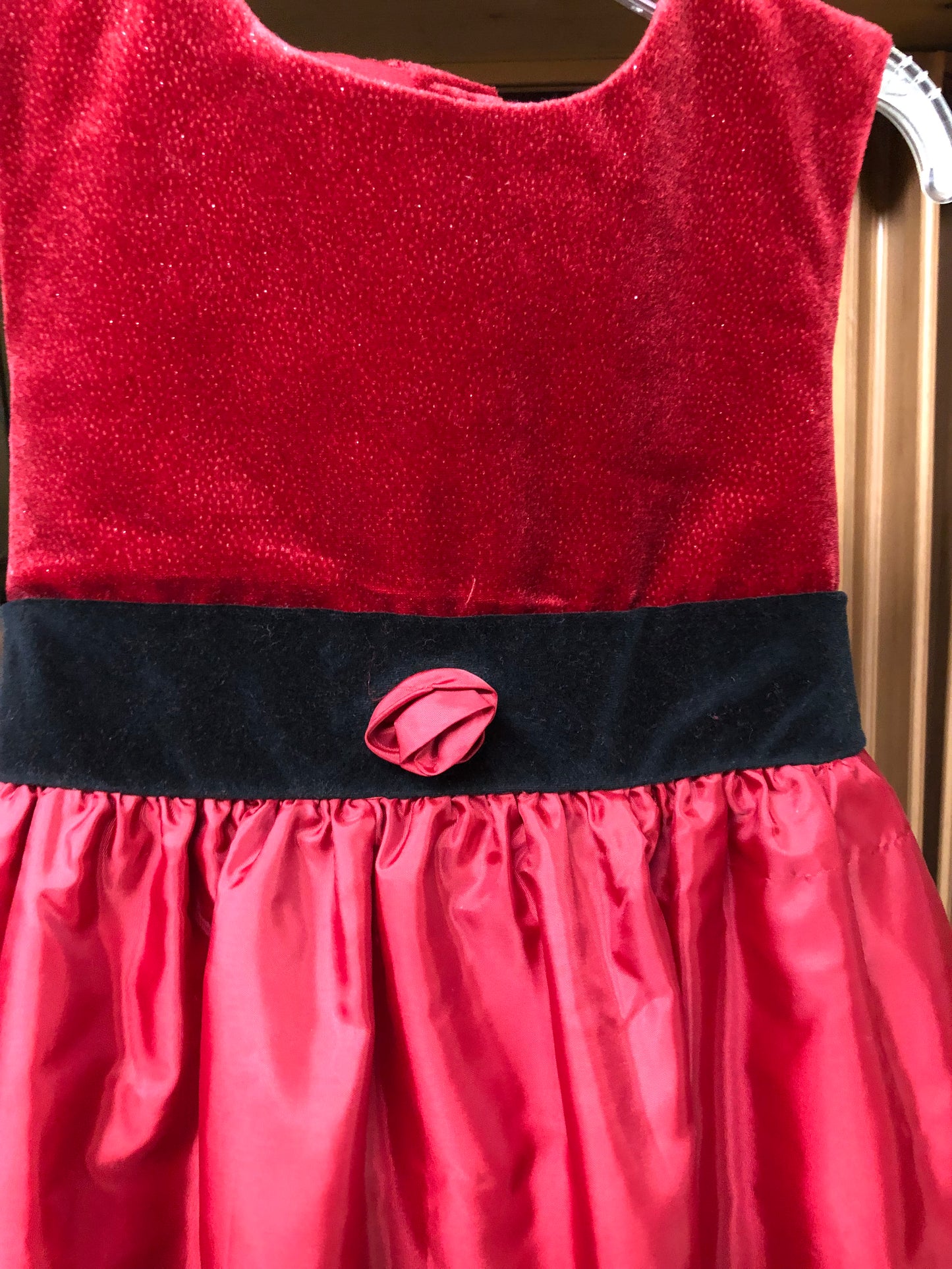 Girls Red/Black Dress Size 6X By:b.t. Kids Sleeveless Velvet Top "Christmas Ready"