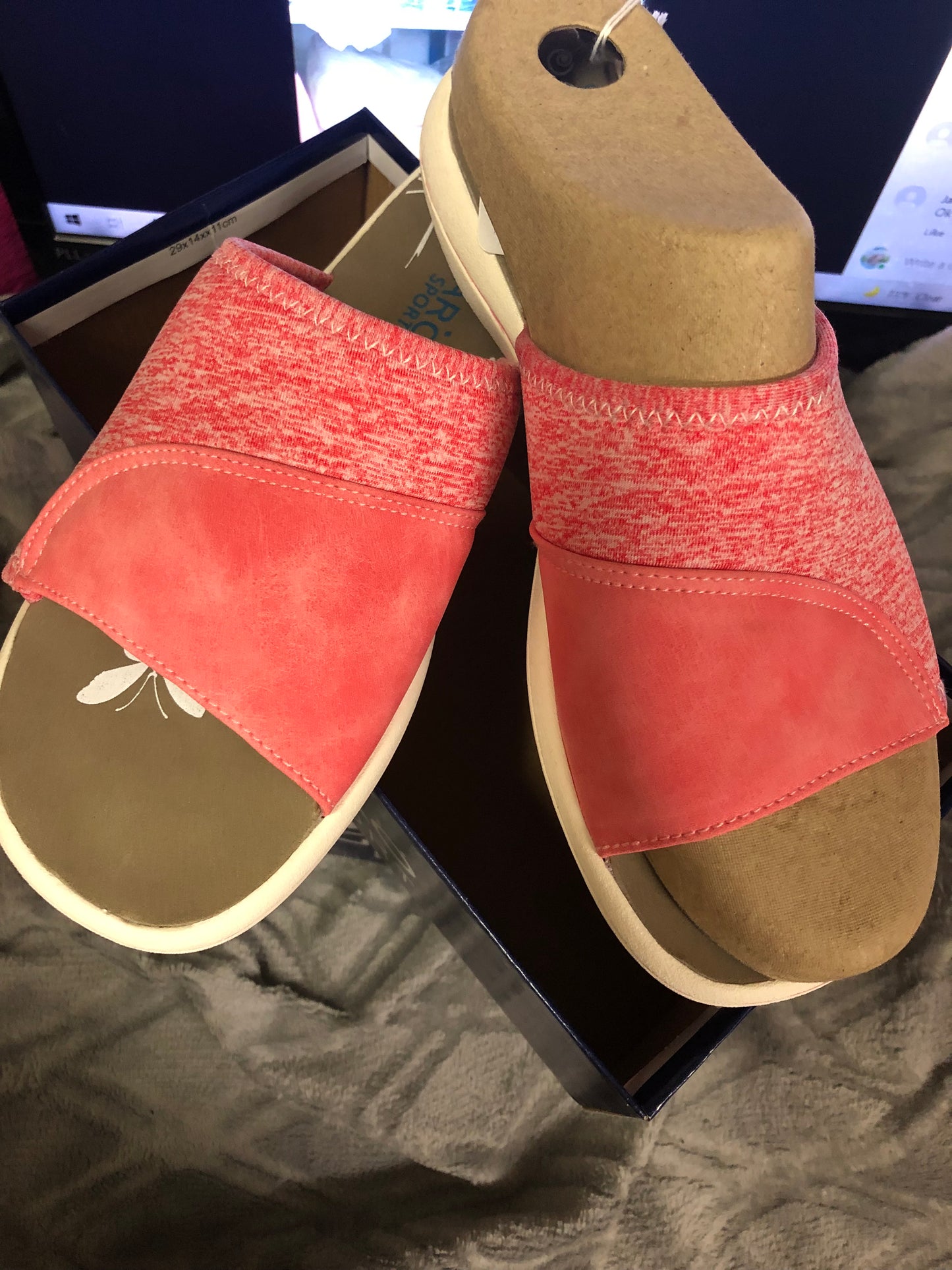 Womans Ingaro Sport Slides Size 8 Color Pink
